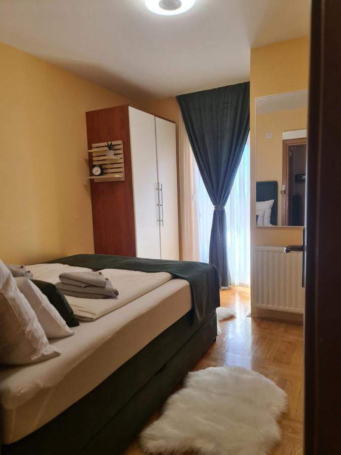 Apartman *Joy* Ösek Dış mekan fotoğraf