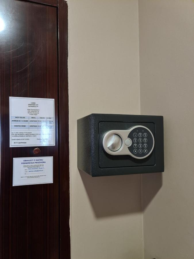 Apartman *Joy* Ösek Dış mekan fotoğraf